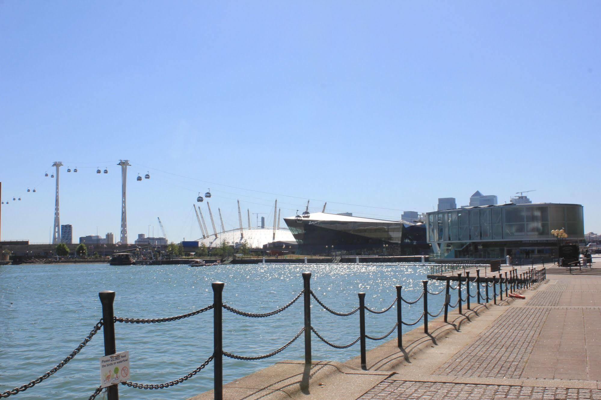 Royal Victoria Docks Lägenhet London Exteriör bild